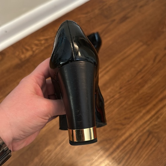 Tory Burch logo Patent leather heels size 8 - Picture 8 of 13